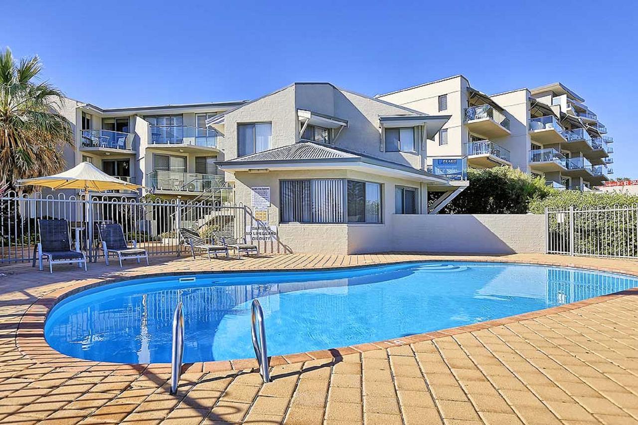 Beachfront @ Scarbs Perth Exterior photo