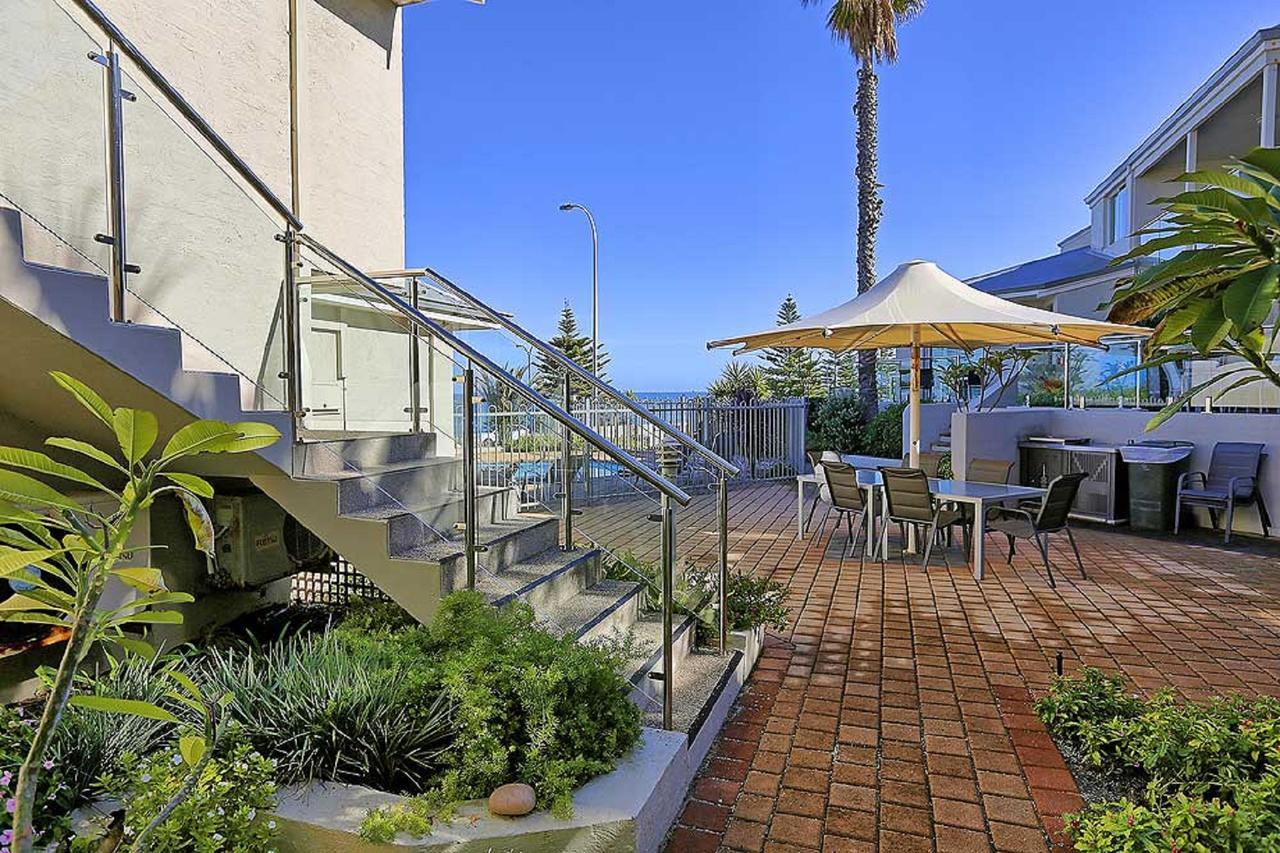 Beachfront @ Scarbs Perth Exterior photo
